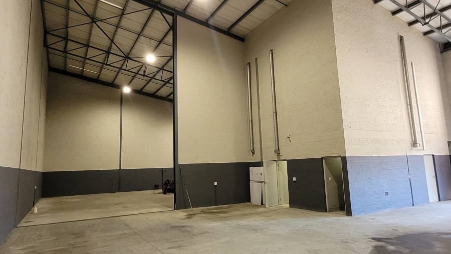 To Let commercial Property for Rent in Stikland Western Cape